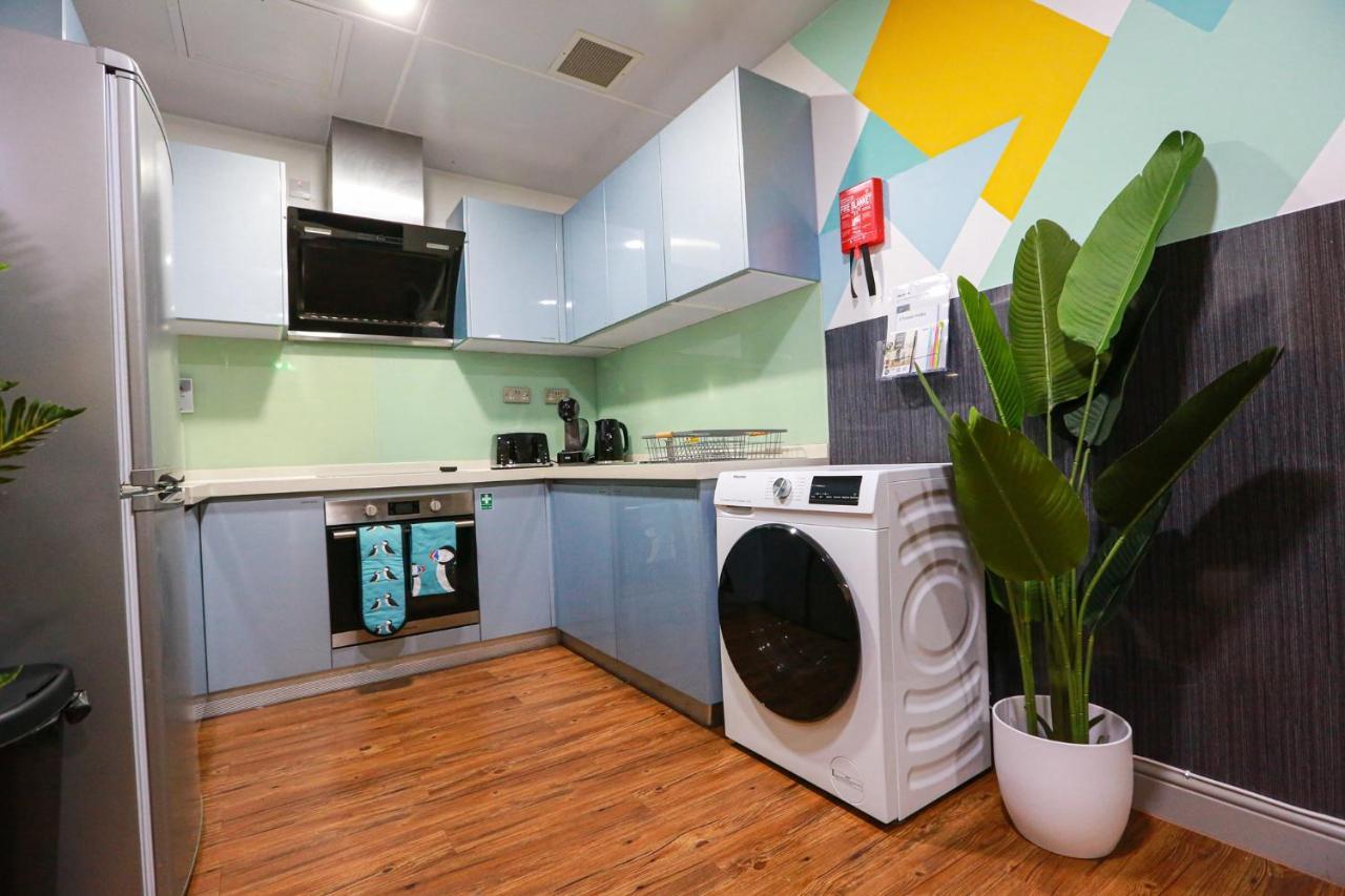 A102 Cheery Bright Loft Apartment โคเวนทรี ภายนอก รูปภาพ